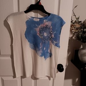 Bianco & Blu Italy Cream Knit Tank with Blue Floral Motif. Small